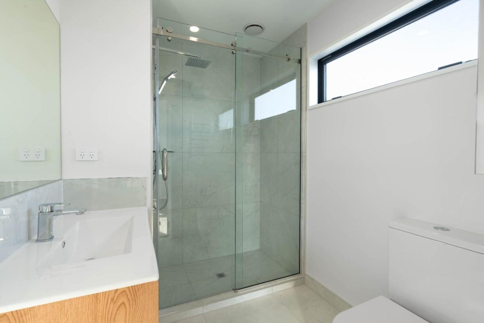 Brand New Close To Cbd 3 Bed 3 Bath With Garage Christchurch Luaran gambar